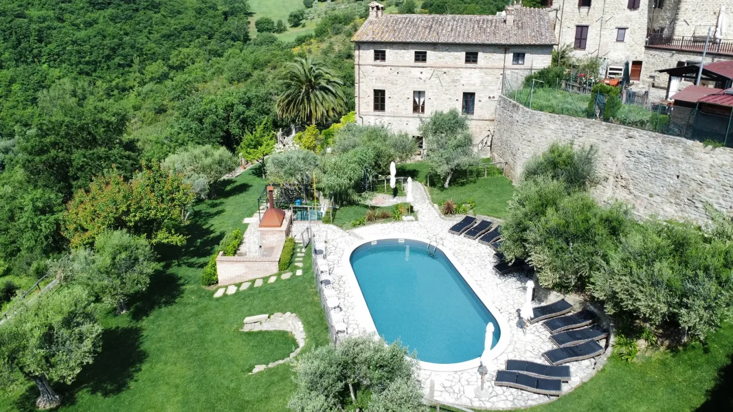 progettazione parco con piscina