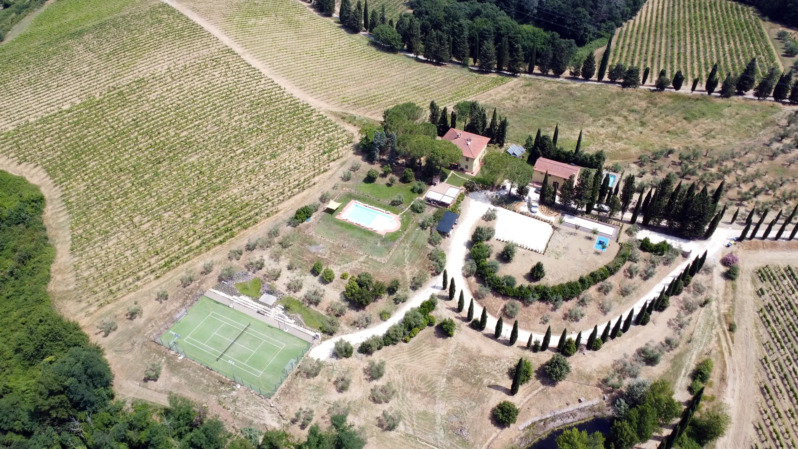 esempio di progettazione e realizzazione di impianti sportivi per villa